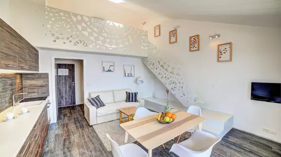 Villa Jolara Apartments | Split-Dalmaçya - Omis