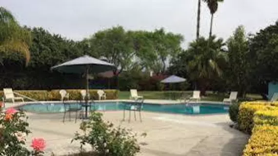 Knights Inn Claremont | Kaliforniya - Los Angeles County - San Gabriel Valley