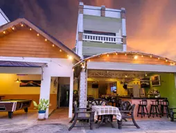 Hugs Guesthouse and Hostel | Krabi İli - Ko Lanta