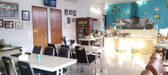 Hotel Netral | Doğu Cava - Jombang