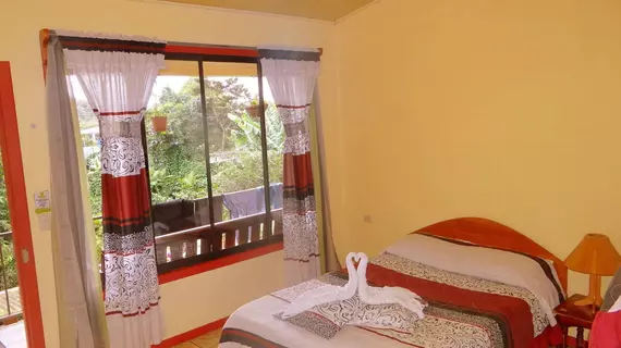 Cabinas El Pueblo Bed & breakfast | Puntarenas (ili) - Monteverde