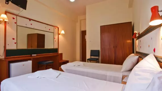 Lucia Hotel | Girit Adası - Hanya (bölge) - Hanya - Hanya