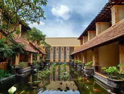 Lotus Garden Hotel | Doğu Cava - Kediri