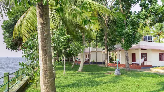 ILLIKKALAM LAKESIDE COTTAGES | Kerala - Kottayam Bölgesi - Kumarakom