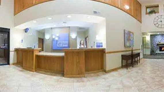 Holiday Inn Express Hotel & Suites Antigo | Wisconsin - Wausau (ve civarı) - Antigo