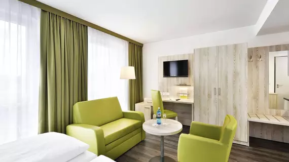 NOVINA Sleep Inn Herzogenaurach | Bavyera - Orta Franconia