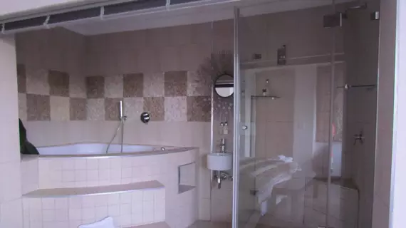 Villa La Vé Guesthouse | Gauteng - City of Tshwane - Johannesburg (ve civarı) - Pretoria - Gümüş Göller