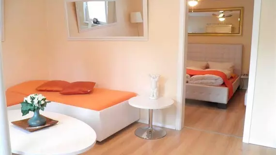 City Holiday Apartments Berlin | Berlin (ve civarı) - Pankow