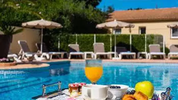 Hôtel Ariane | Provence - Alpes - Cote d'Azur - Bouches-du-Rhone (bölge) - St.-Remy-de-Provence (ve civarı) - Istres