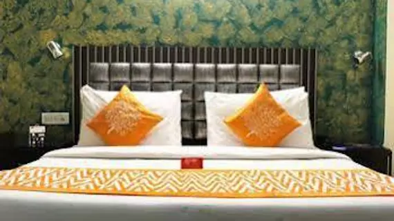 OYO Rooms Rajendra Place Metro Station | Batı Delhi - Ulusal Eyalet Başkenti Delhi - Delhi (ve civarı) - Yeni Delhi