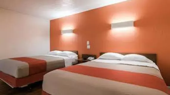 Motel 6 Emporia | Kansas - Emporia (ve civarı) - Emporia