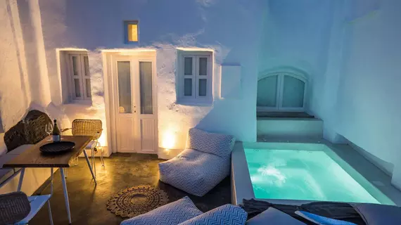 Canvas Suites | Ege Adaları - Santorini