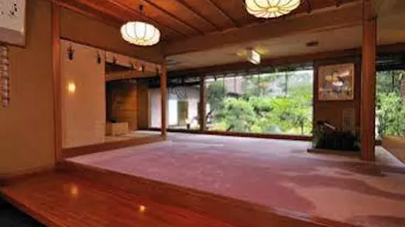 Shoheiso Ryokan | Şizuoka (idari bölge) - Izunokuni - Izu Nagaoka Japon Kaplıcası