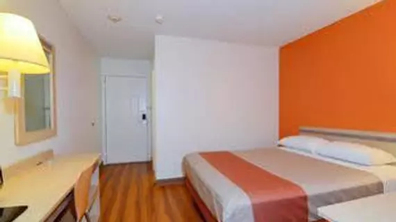 Motel 6 Palm Springs North | Kaliforniya - Imperial County - Palm Springs (ve civarı) - Palm Springs