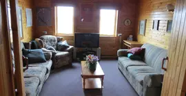 Lazy M Lodge | Alberta - Caroline