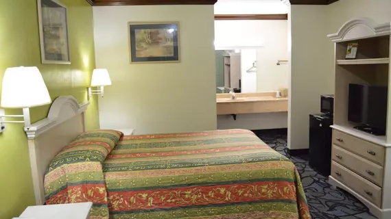 Economy Inn Cuyahoga Falls | Ohio - Summit İlçesi - Akron (ve civarı) - Cuyahoga Falls