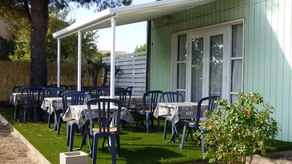 Hotel Floreal | Occitanie - Herault (bölge) - Montpellier (ve civarı) - Balaruc-le-Vieux