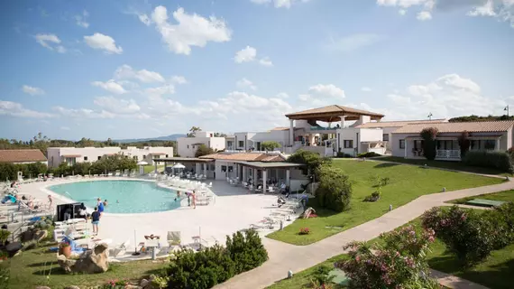 Grande Baia Resort Hotel and Residence | Sardinya - Sassari - San Teodoro