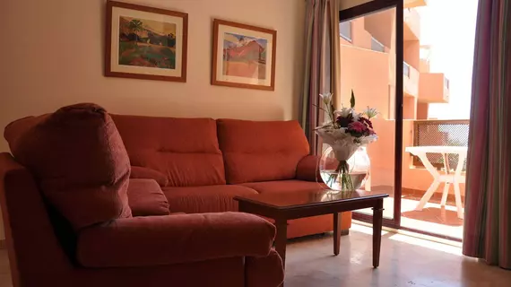 Apartamentos Turísticos Don Juan | Andalucia - Malaga İli - Manilva - Puerto de la Duquesa