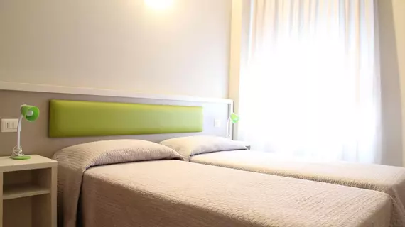 Hotel Due Giardini | Lombardy - Milano (ve civarı) - Milano - Merkez İstasyonu