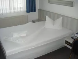 Central-Hotel Tegel | Berlin (ve civarı) - Reinickendorf - Tegel