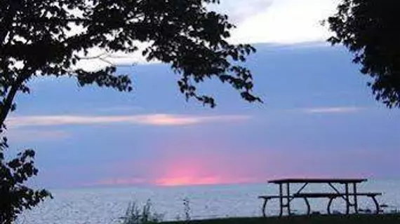 A Wymbolwood Beach House Bed & Breakfast | Ontario - Barrie - Orillia (ve civarı) - Tiny - Wymbolwood Beach