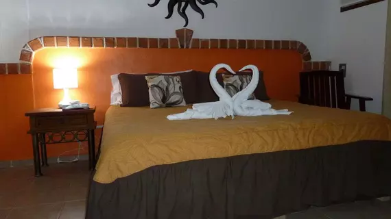 Suites Fenicia | Quintana Roo - Solidaridad - Playa del Carmen