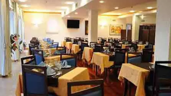 Hotel AJ | Norte - Vila Real Bölgesi - Chaves