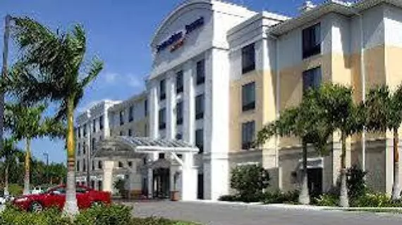 SpringHill Suites Fort Myers Airport | Florida - Fort Myers (ve civarı) - Fort Myers