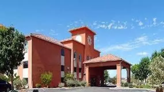 Quality Inn & Suites Albuquerque West | New Mexico - Albuquerque (ve civarı) - Albuquerque - Westside