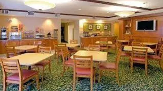 Fairfield Inn and Suites by Marriott Tampa Brandon | Florida - Tampa (ve civarı) - Tampa