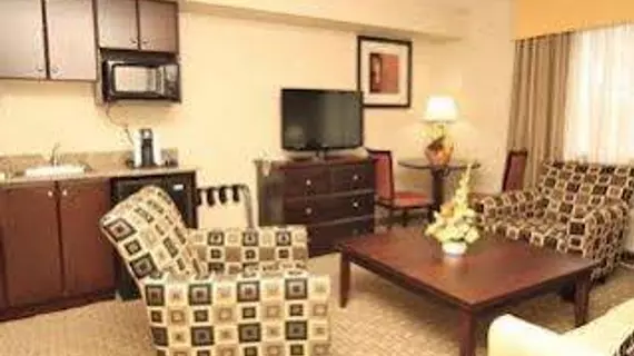 Quality Hotel & Suites Langley | Britanya Kolombiyası - Vancouver (ve civarı) - Langley