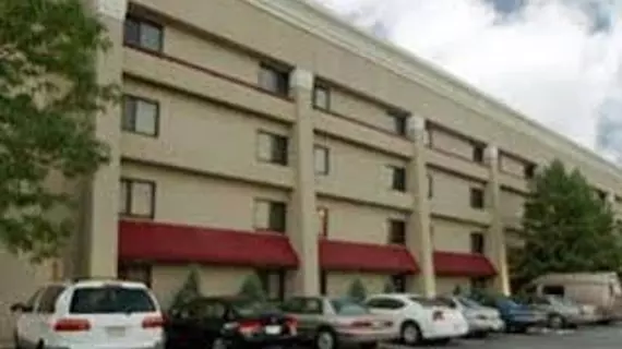 La Quinta Inn Cleveland Airport North | Ohio - Cleveland (ve civarı) - Cleveland