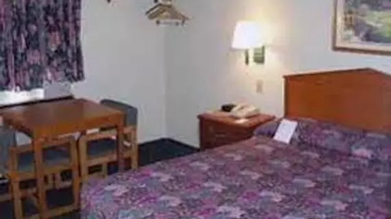 Econo Lodge Lansing - Leavenworth | Kansas - Leavenworth (ve civarı) - Lansing