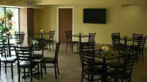 Quality Inn Plainfield | Connecticut - Willington (ve civarı) - Plainfield