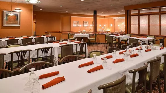 Holiday Inn Martinsburg | Batı Virginia - Martinsburg (ve civarı) - Martinsburg