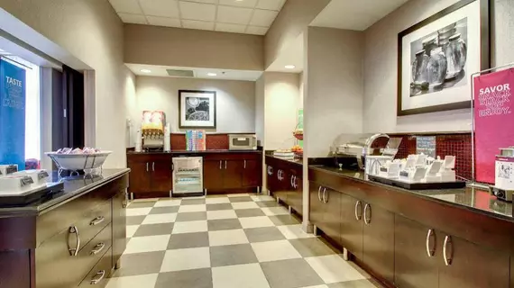 Hampton Inn Birmingham/Leeds | Alabama - Birmingham (ve civarı) - Leeds