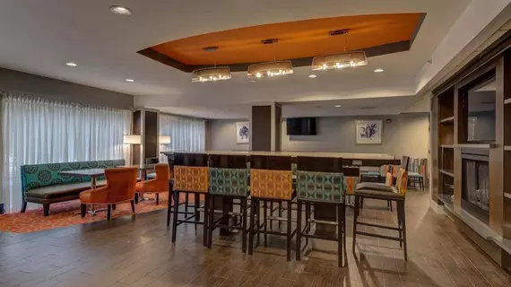 Hampton Inn Bowie | Maryland - Annapolis (ve civarı) - Bowie