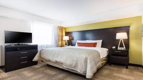 Staybridge Suites West Edmonton | Alberta - Edmonton (ve civarı) - Edmonton - Kuzeybatı Edmonton