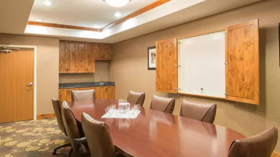 HOLIDAY INN EXPRESS & SUITES D | Wyoming - Douglas