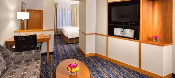 Fairfield Inn & Suites Toronto Brampton | Ontario - Toronto (ve civarı) - Brampton - Steeles Sanayi Bölgesi