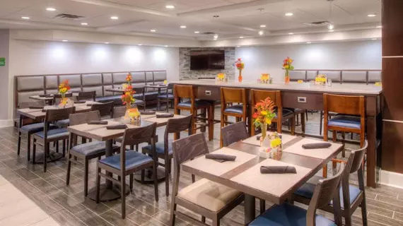 Holiday Inn - Belcamp - Aberdeen Area | Maryland - Belcamp