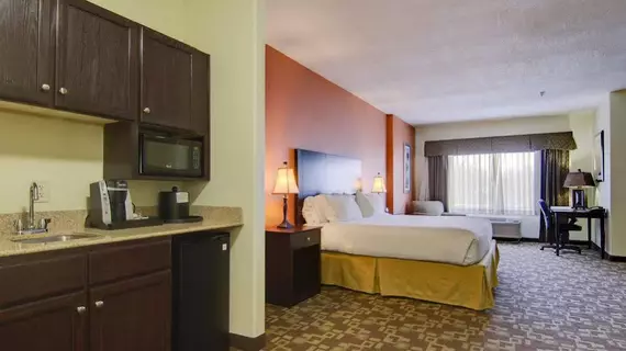 Holiday Inn Express Hotel & Suites Kansas City Sports Complex | Missouri - Kansas City (ve civarı) - Kansas