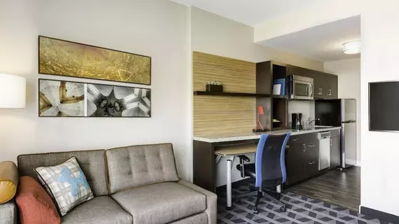 TownePlace Suites Lawrence Downtown | Kansas - Topeka (ve civarı) - Lawrence