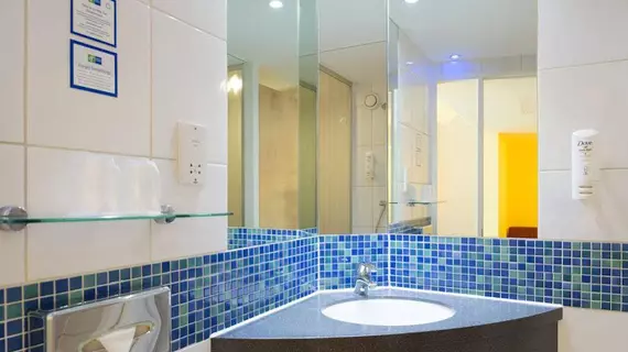 Holiday Inn Express London-Swiss Cottage | Londra (ve civarı) - Camden - Hampstead