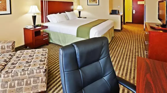 HOLIDAY INN EXPRESS & SUITES P | Oklahoma - Enid (ve civarı) - Perry