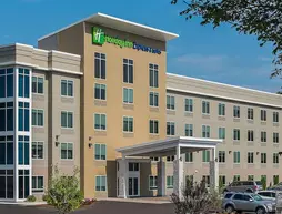 Holiday Inn Express & Suites Norwood-Boston Area | Massachusetts - Norwood