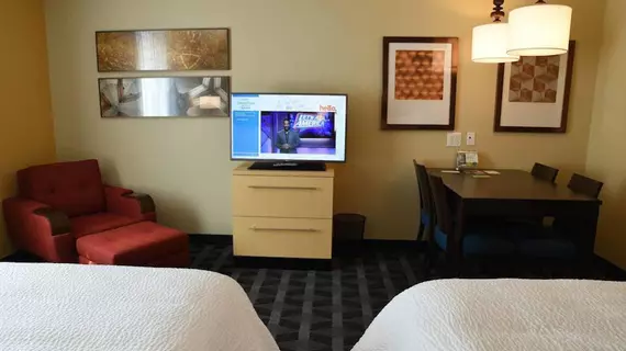 TownePlace Suites Lawrence Downtown | Kansas - Topeka (ve civarı) - Lawrence