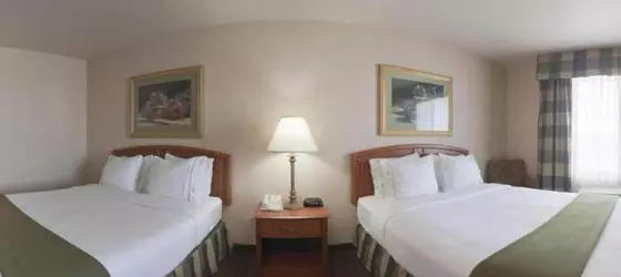 Holiday Inn Express Greensburg | Indiana - Greensburg (ve civarı) - Greensburg