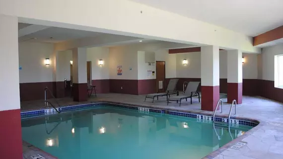 Holiday Inn Express Boonville | Missouri - Columbia (ve civarı) - Boonville